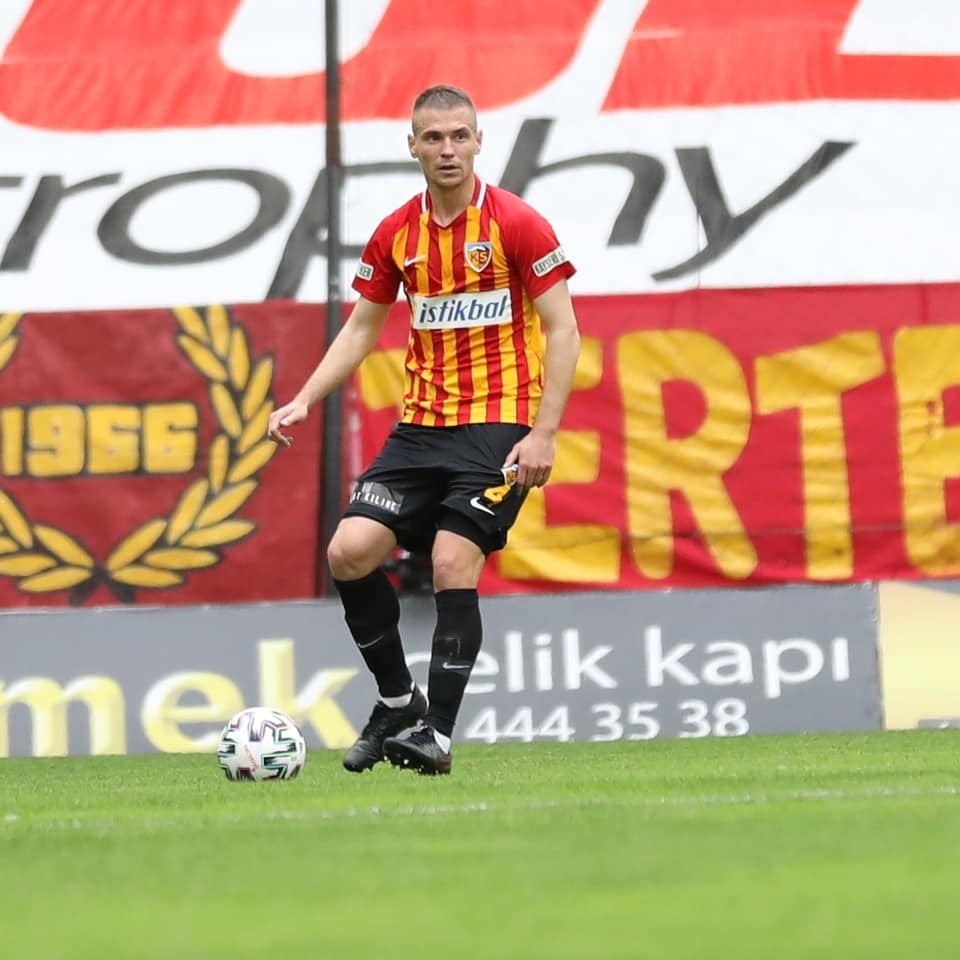 4 Dimitrios Kolovetsios