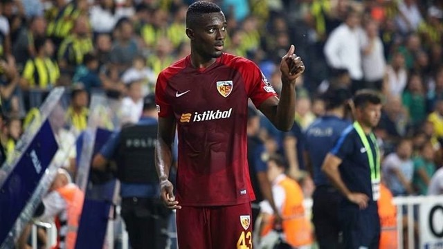 Mensah Beşiktaş'a Gidiyor.