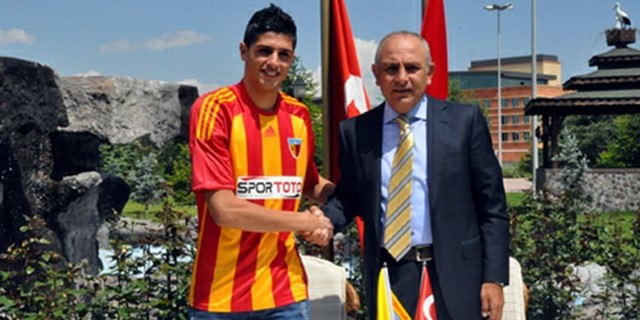 Kayserispor, Erdal Akdarı ile 4 Yıllık Anlaşma imzaladı.