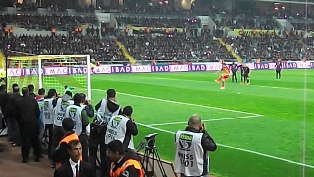 Pablo Mouche, Galatasaray'a Attığı Penaltı Golü.