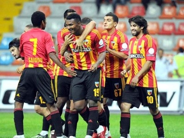 Alium Saidou Sarı Kart Cezalası Durumuna Düştü.