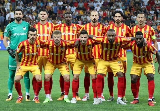 2017-2018 Süper Lig: Kayserispor 1-0 Göztepe Maçının Foto Galerisi