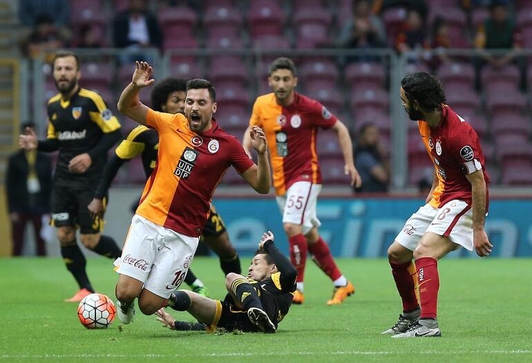 2015-2016 Süper Lig: Galatasaray 6-0 Kayserispor