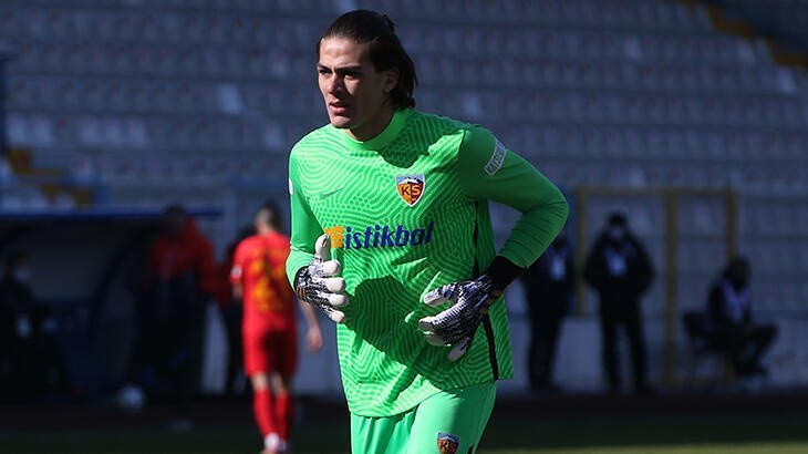 Kayserispor'lu Doğan Alemdar Ümit Milli Takıma Davet Edildi.