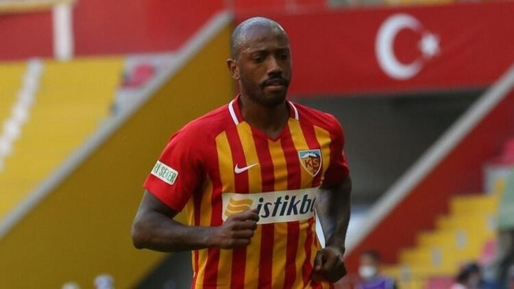 Kayserispor 1 Yabancı Transfer Etmek İçin 6 Yabancı Göndermek Zorunda.