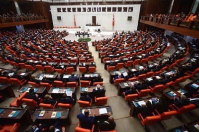 Kulüp başkanları ve yöneticiler borçlardan sorumlu olacak; yasa teklifi TBMM'ye sunuluyor