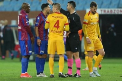 Kayserispor'da 11 Futbolcu, 16 defa Sarı Kart Gördü.