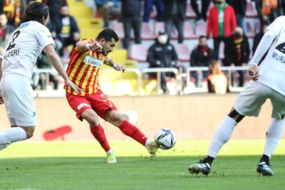 2021-2022 Süper Lig: Kayserispor 1-0 Altay Maçının Foto Galerisi.