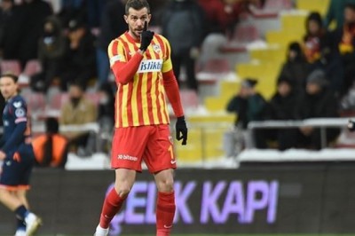 Uğur Demirok 'a Abartılı Ceza Geldi.