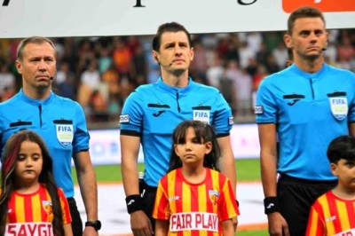 Kayserispor-Konyaspor Maçını Halil Umut Meler Yönetecek.