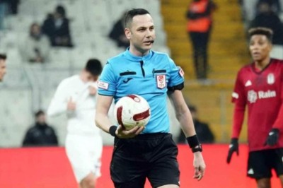 Sivasspor-Kayserispor Maçını Murat Erdoğan Yönetecek.