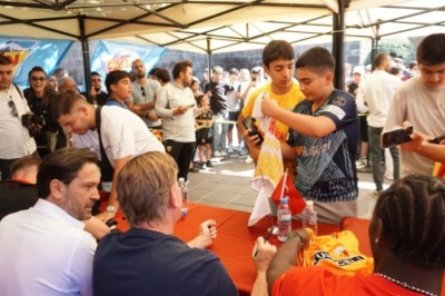 Kayserispor Gisdol ve 4 futbolcu taraftarla buluştu