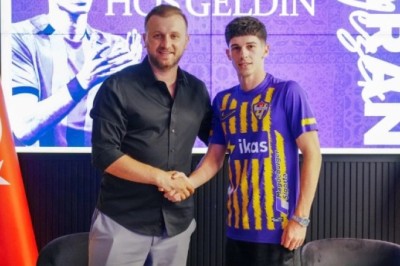 Baran Ali Gezek Üyepspor'a Kiralandı.